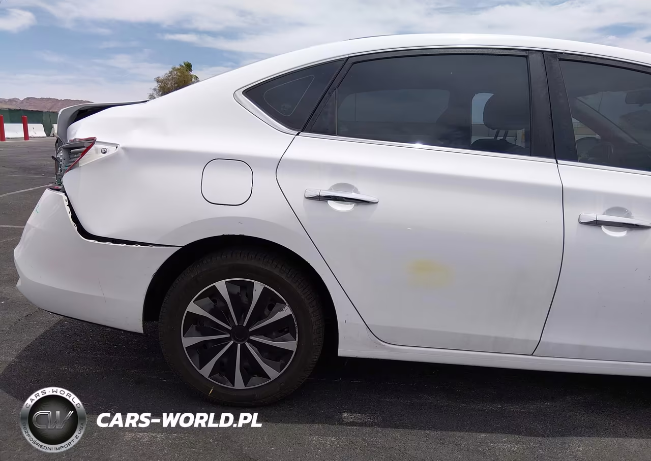 2018 Nissan Sentra S VIN:3N1AB7AP4JY294113 - 6
