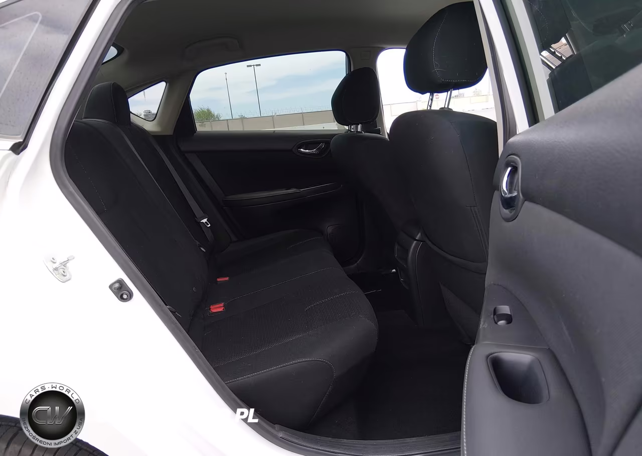 2018 Nissan Sentra S VIN:3N1AB7AP4JY294113 - 8
