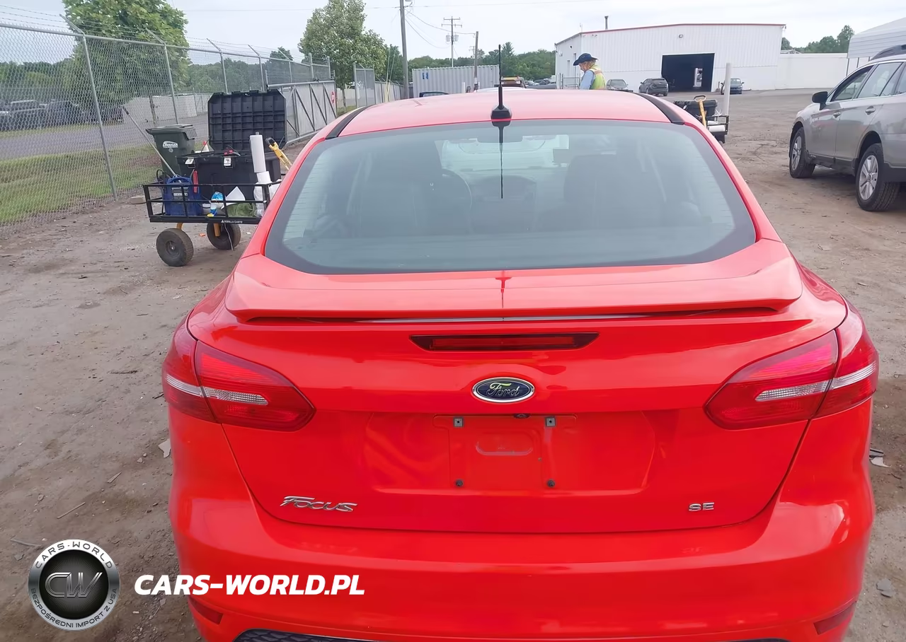 2016 Ford Focus Se VIN:1FADP3F27GL268307 - 16