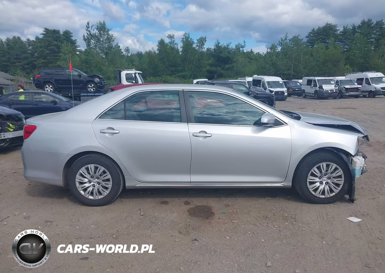 2012 Toyota Camry Le VIN:4T4BF1FK6CR205858 - 14