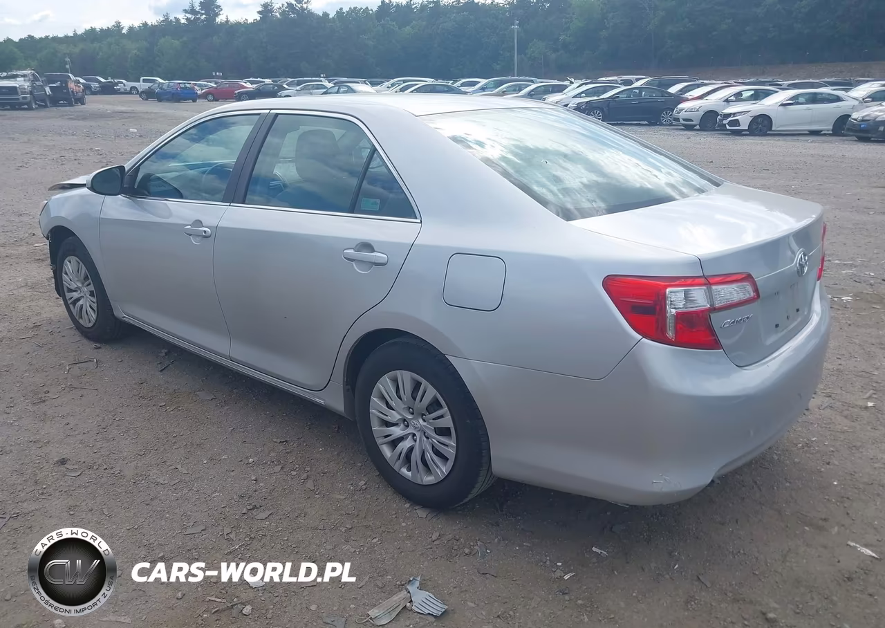 2012 Toyota Camry Le VIN:4T4BF1FK6CR205858 - 3