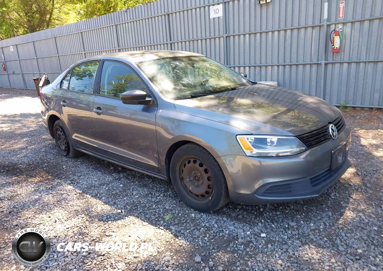 2012 Volkswagen Jetta 2.0L S – zdjęcie 1 z 13