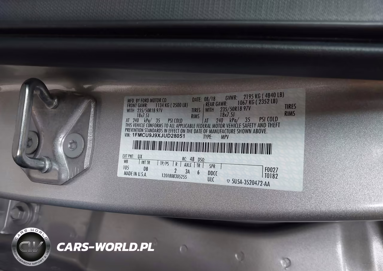 2018 Ford Escape Titanium VIN:1FMCU9J9XJUD28051 - 9