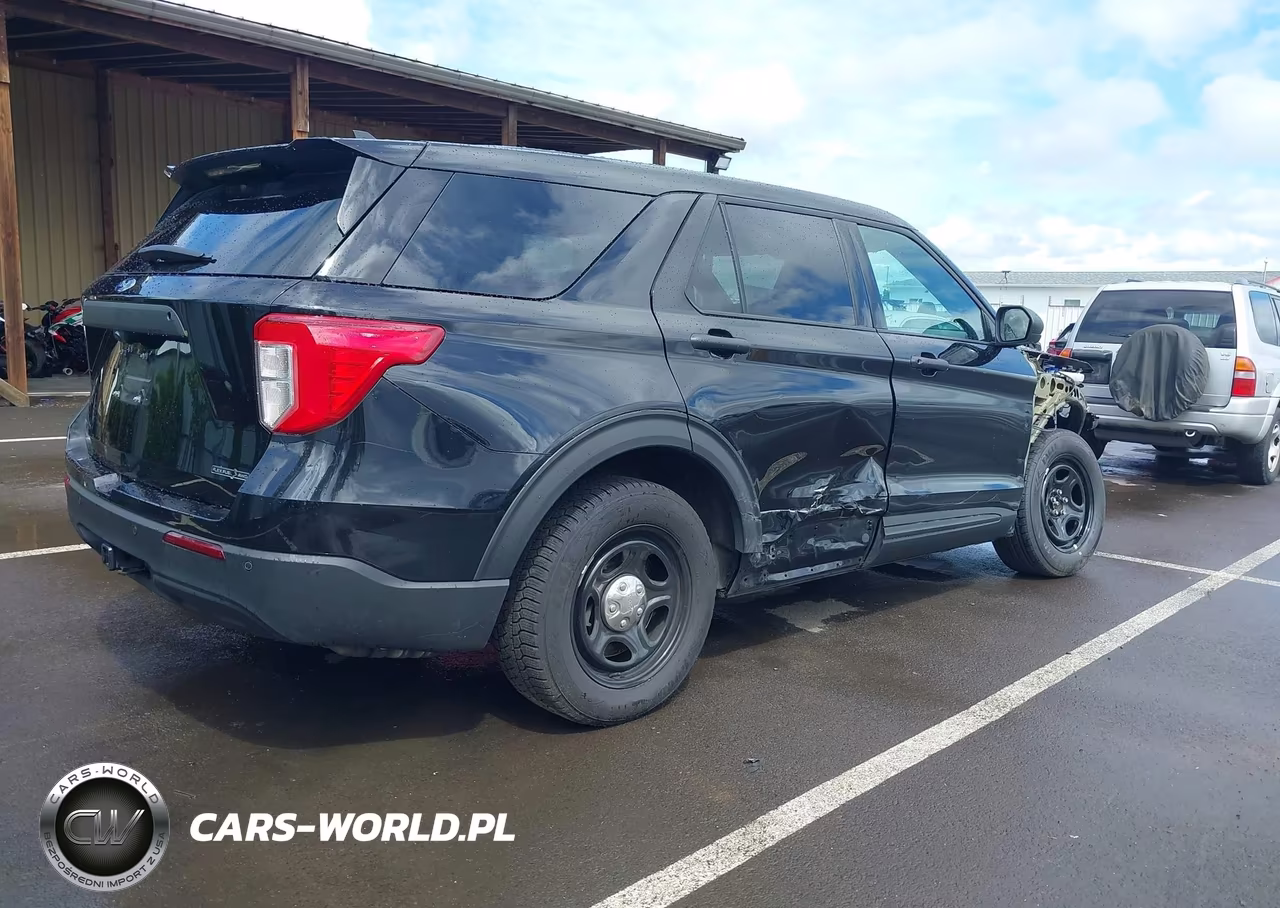 2024 Ford Police Interceptor Utility VIN:1FM5K8AB0RGA68944 - 4