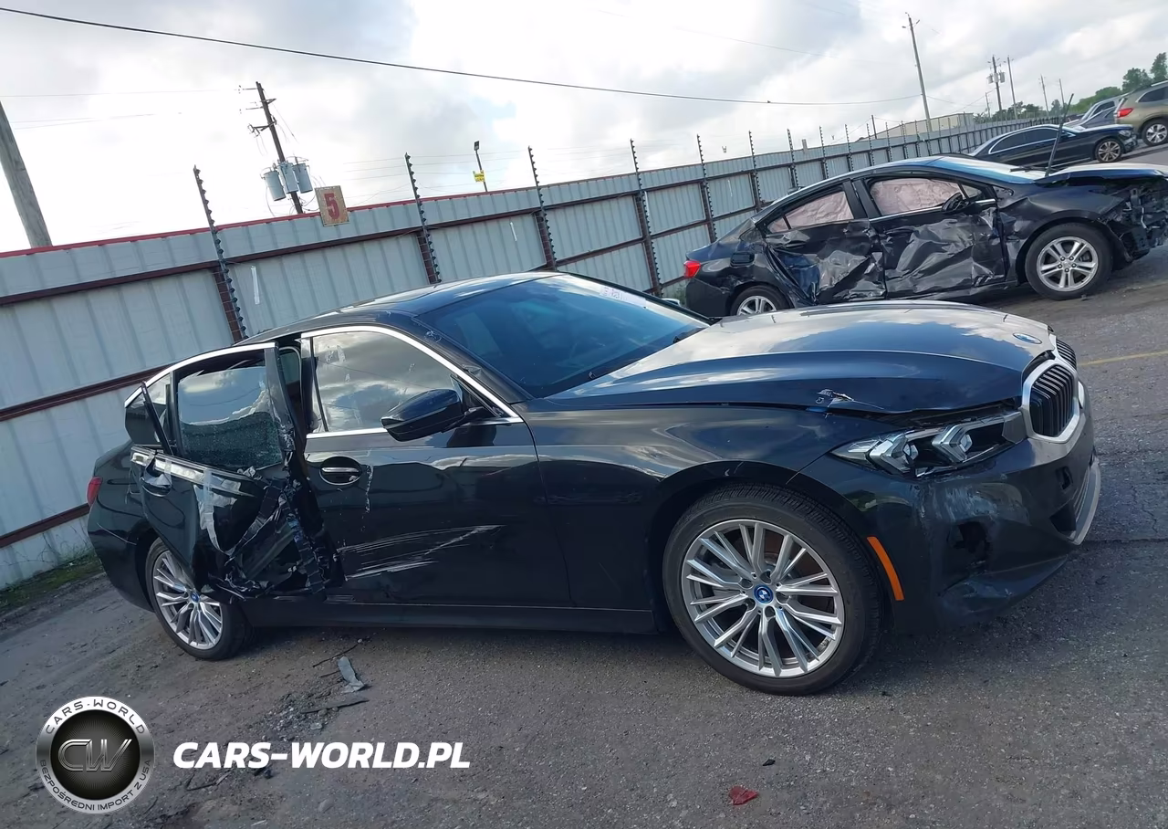 2024 BMW 330E xDrive VIN:3MW39FS07R8E04769 - 13