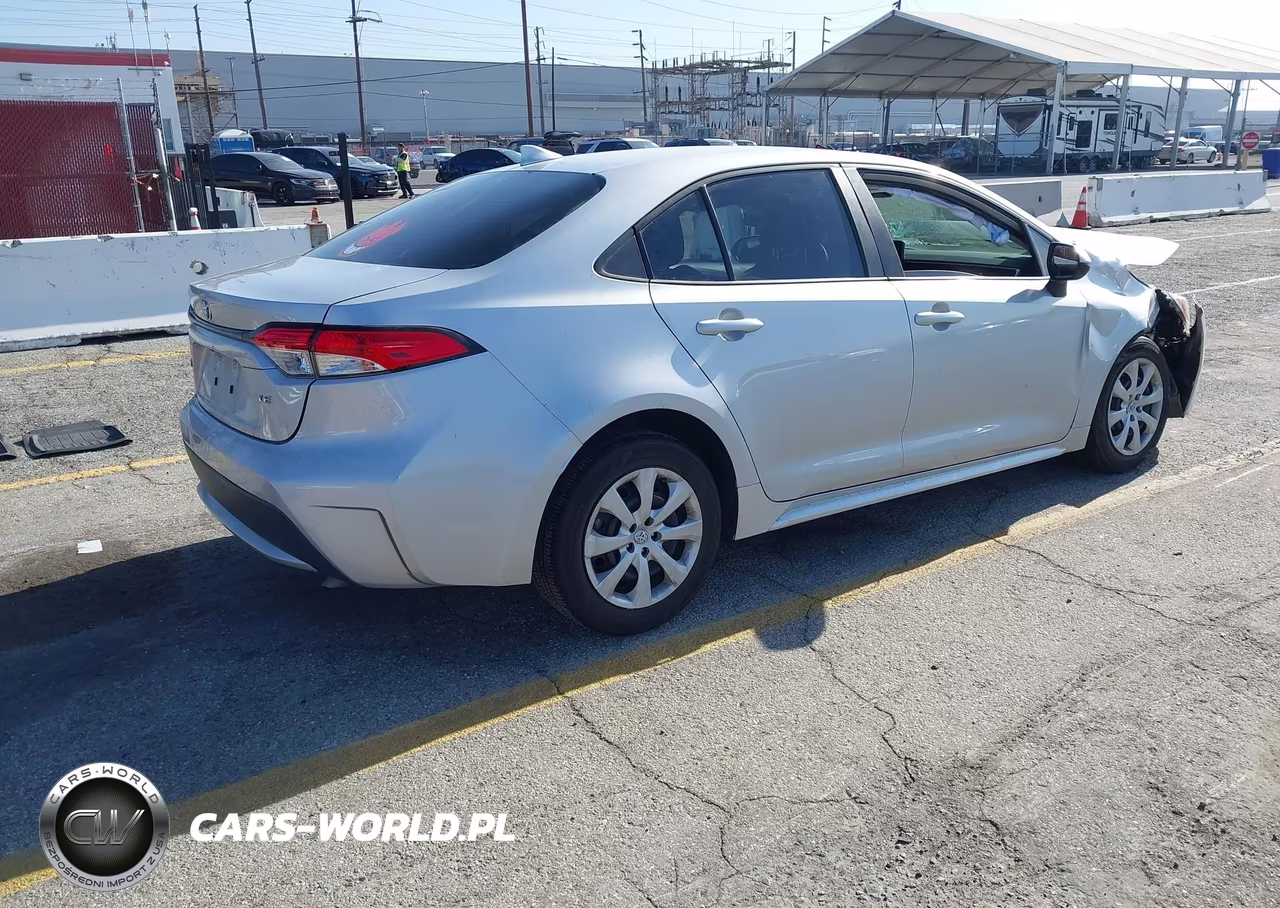 2022 Toyota Corolla Le VIN:5YFEPMAE2NP325460 - 4