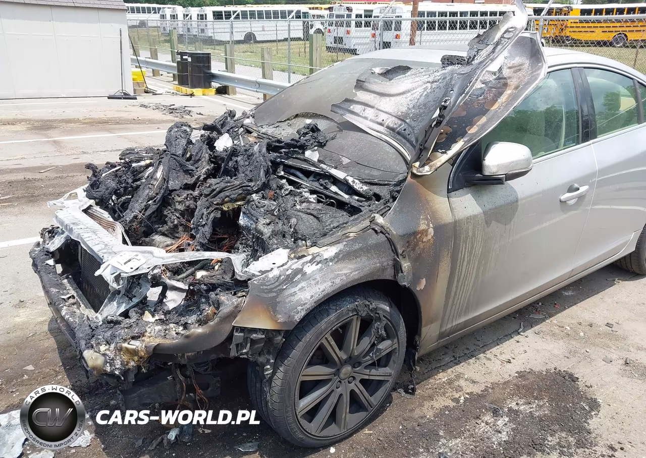2015 Volvo S60 T5 Premier VIN:YV140MFK0F1346550 - 13