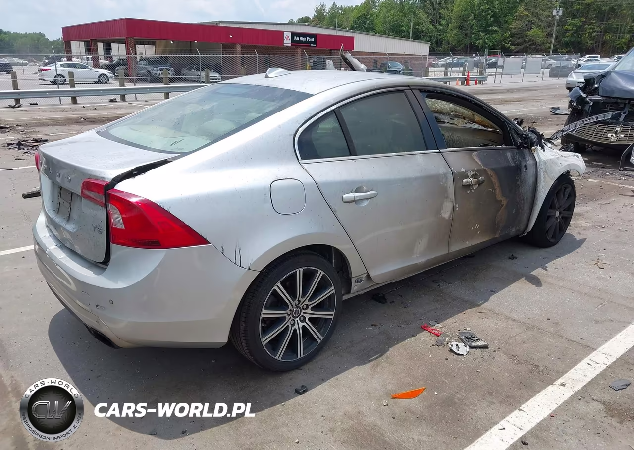 2015 Volvo S60 T5 Premier VIN:YV140MFK0F1346550 - 4