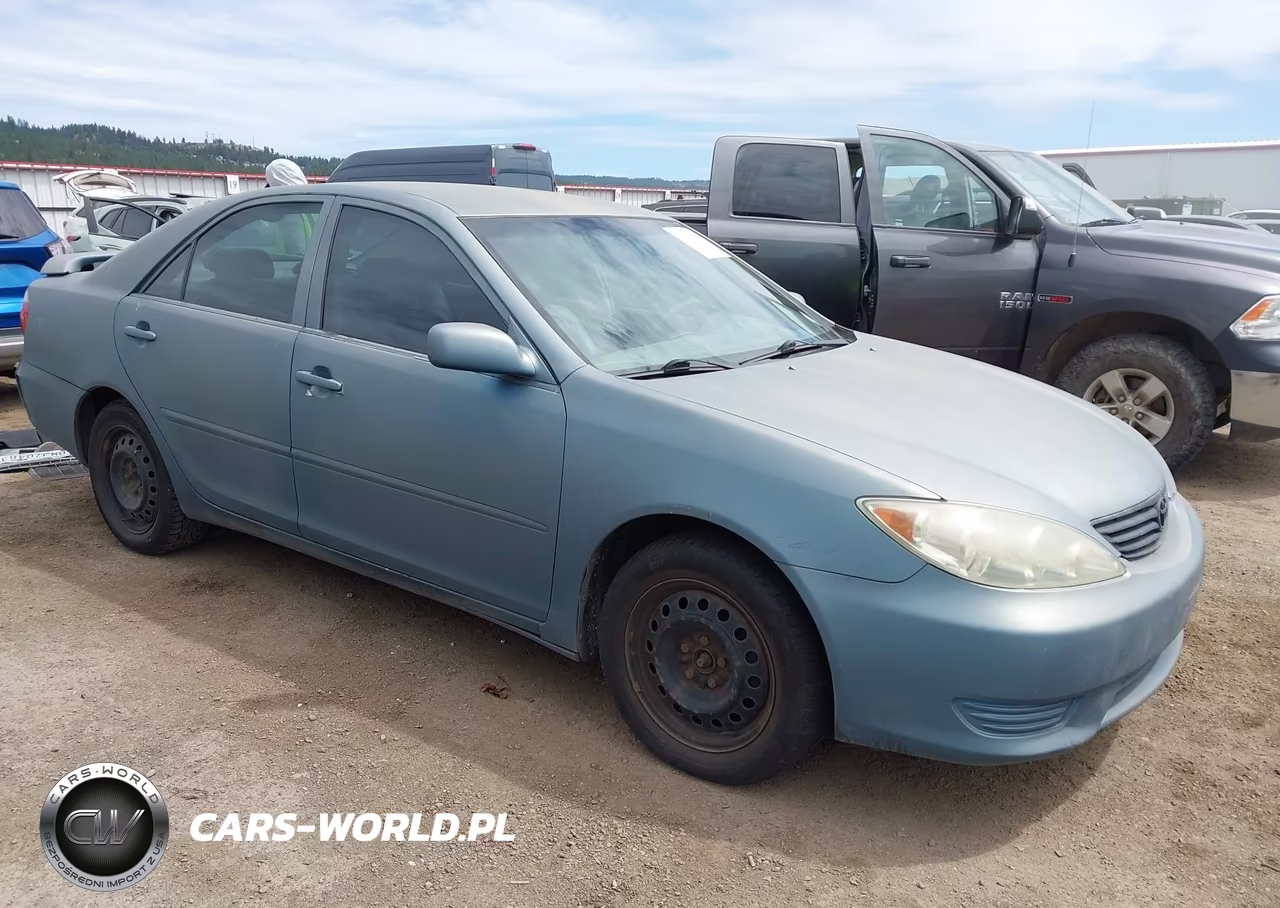 2005 Toyota Camry Le – zdjęcie 1 z 11