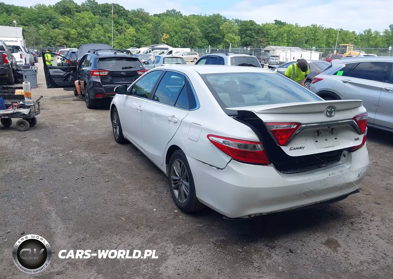 2016 Toyota Camry Se VIN:4T1BF1FK5GU554459 - 3