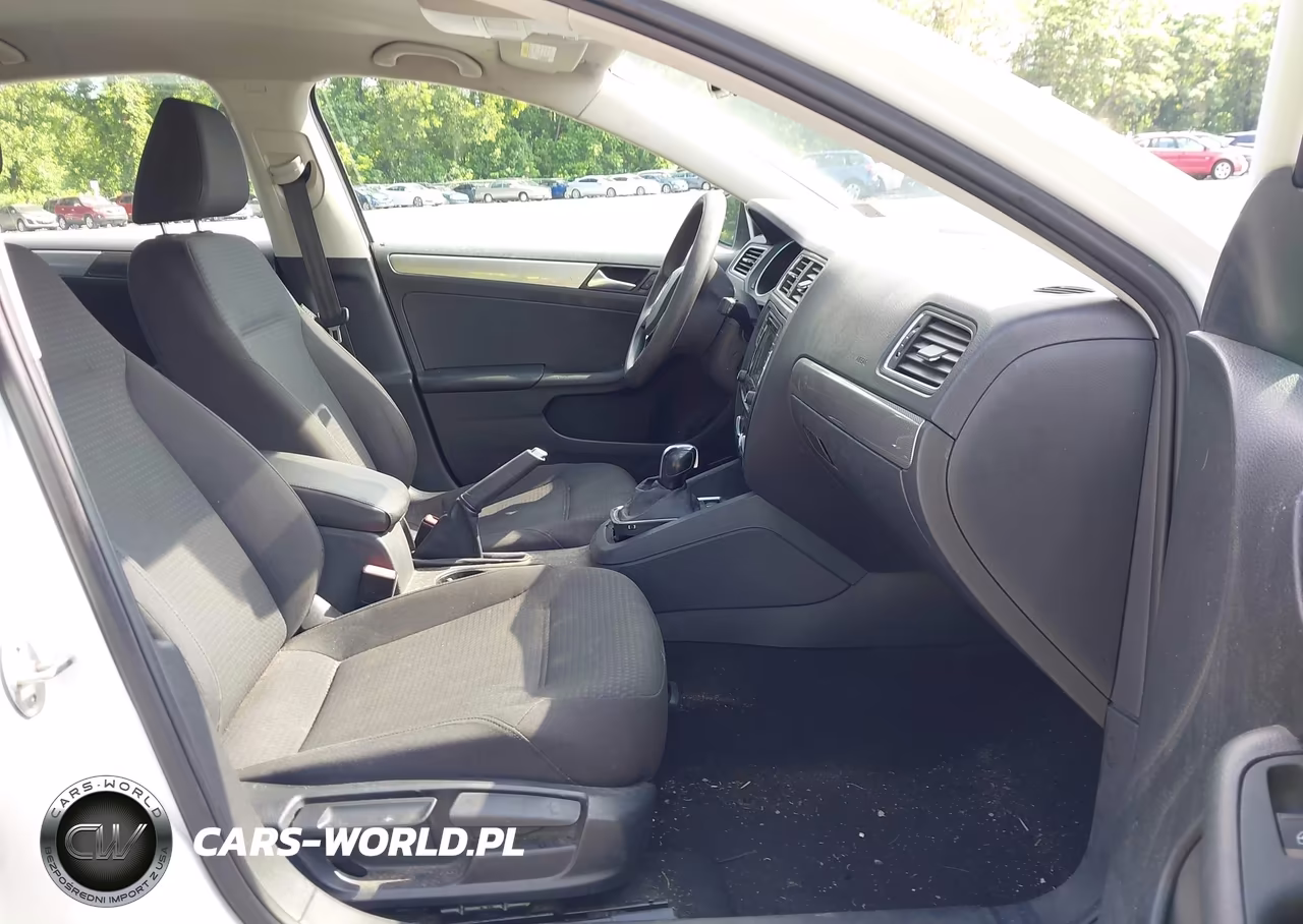 2016 Volkswagen Jetta 1.4T Se VIN:3VWD67AJXGM238006 - 5