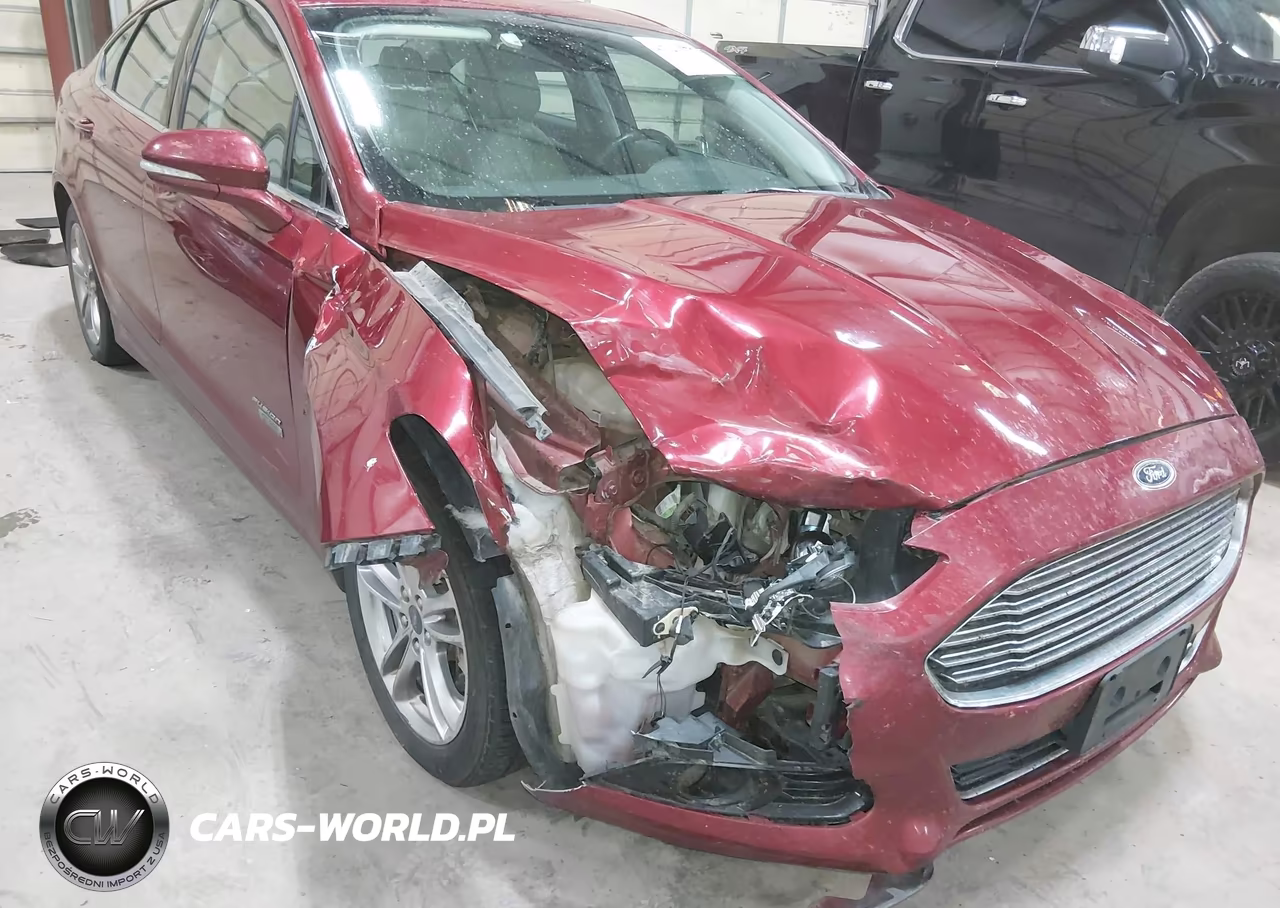 2015 Ford Fusion Energi Titanium VIN:3FA6P0SU1FR114223 - 18