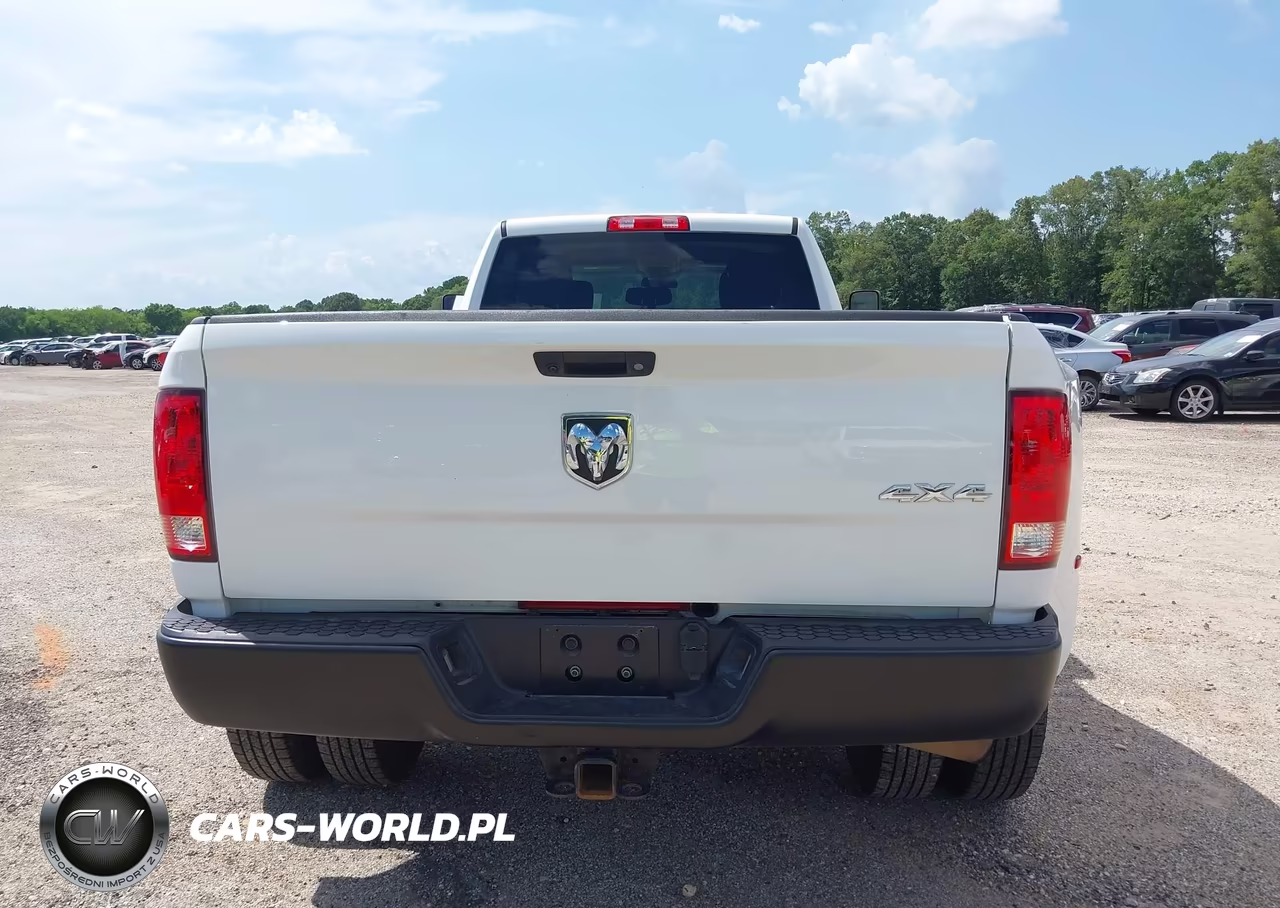 2018 Ram 3500 Tradesman 4X4 8' Box VIN:3C63RRGJXJG412596 - 18