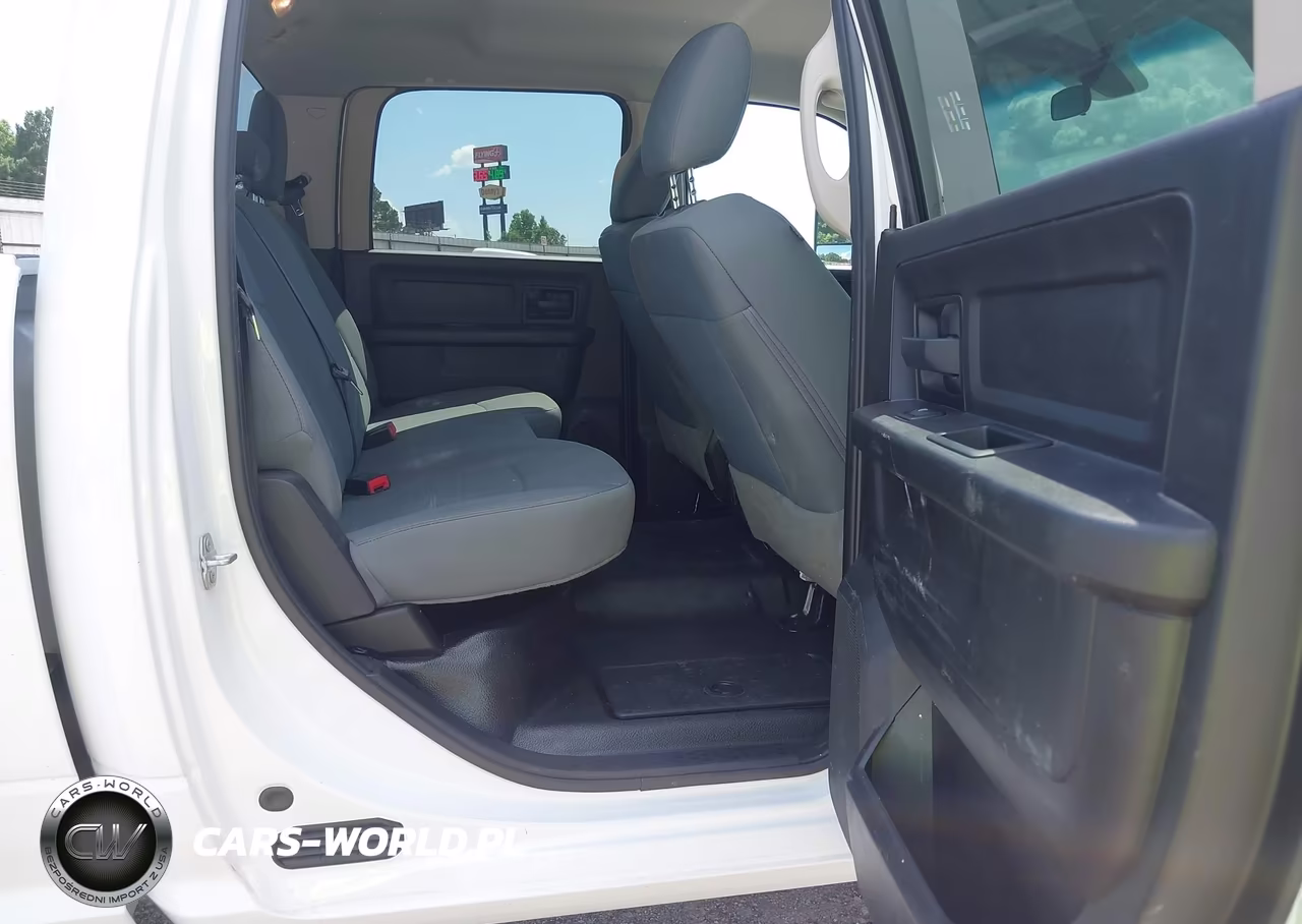2018 Ram 3500 Tradesman 4X4 8' Box VIN:3C63RRGJXJG412596 - 8