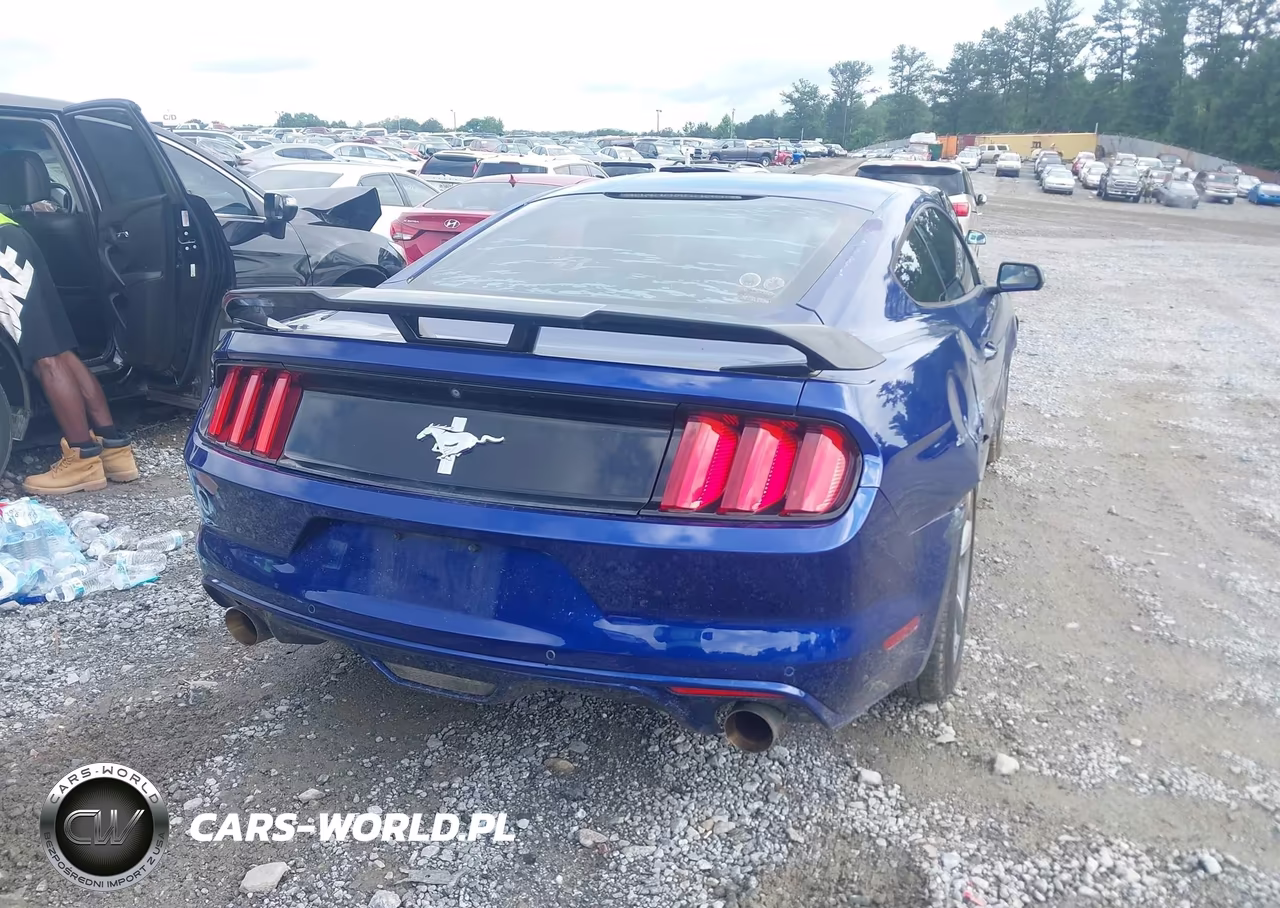 2016 Ford Mustang V6 VIN:1FA6P8AM6G5204780 - 4