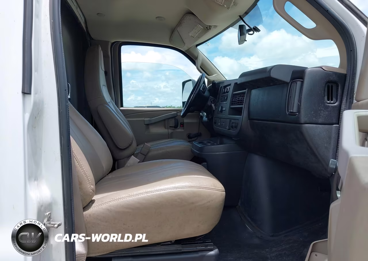 2016 Chevrolet Express Cutaway 3500 VIN:1GB3GRCG0G1258937 - 5