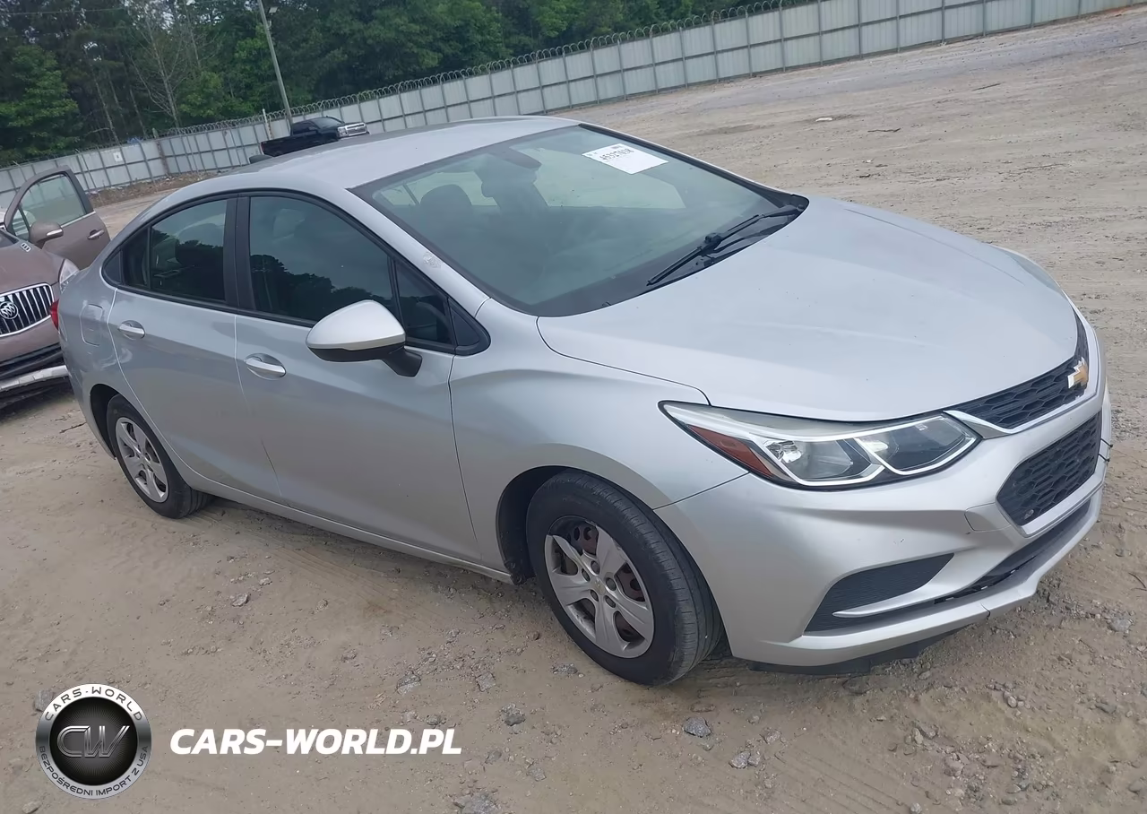 2018 Chevrolet Cruze Ls Auto – zdjęcie 1 z 17
