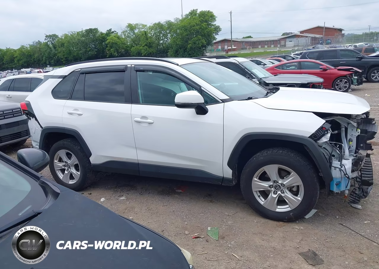 2021 Toyota Rav4 Xle VIN:2T3W1RFV5MC101729 - 14