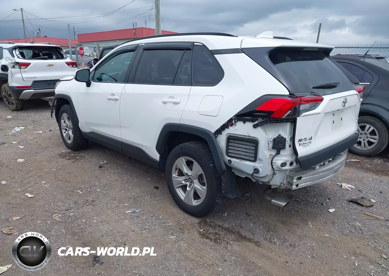 2021 Toyota Rav4 Xle VIN:2T3W1RFV5MC101729 - 3
