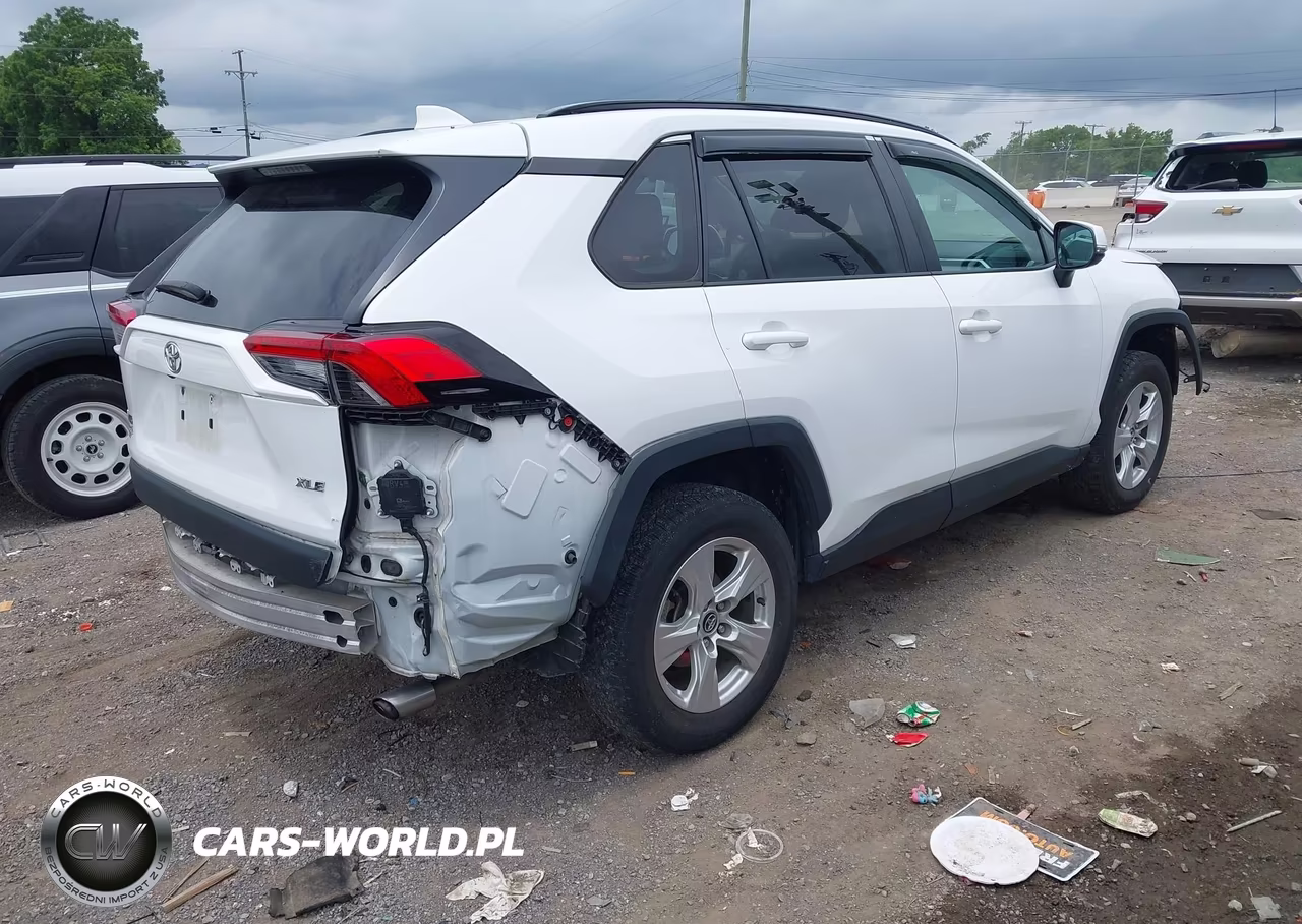 2021 Toyota Rav4 Xle VIN:2T3W1RFV5MC101729 - 4