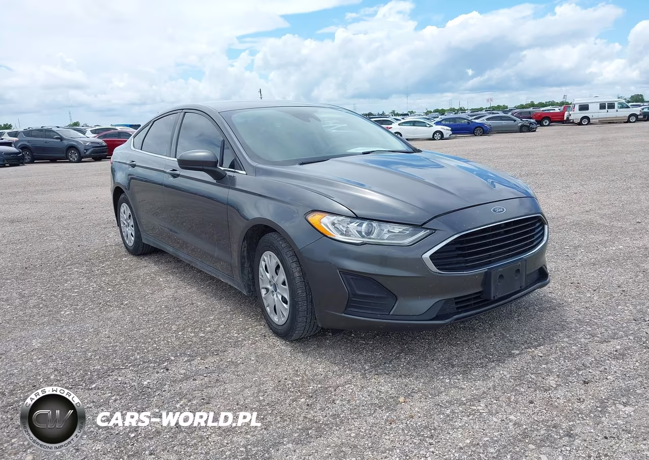 2020 Ford Fusion S – zdjęcie 1 z 19