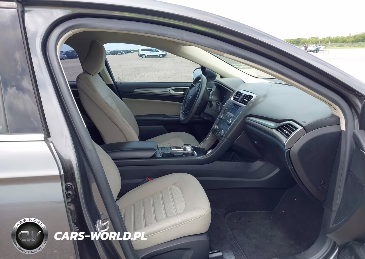 2020 Ford Fusion S VIN:3FA6P0G74LR120323 - 5