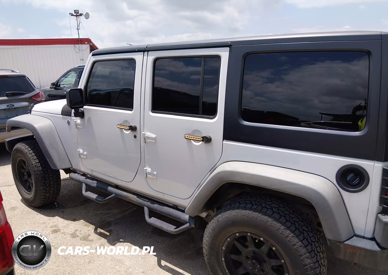 2014 Jeep Wrangler Unlimited Sport VIN:1C4BJWDG9EL218802 - 14