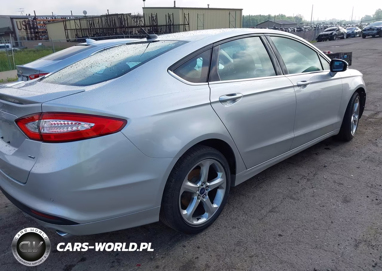 2014 Ford Fusion Se VIN:1FA6P0H77E5402122 - 4