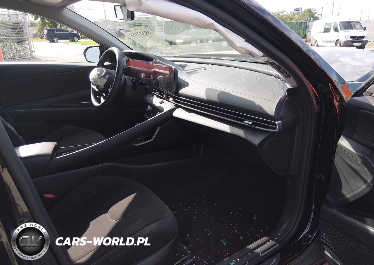 2025 Hyundai Elantra Sel Convenience VIN:KMHLS4DGXSU975554 - 5
