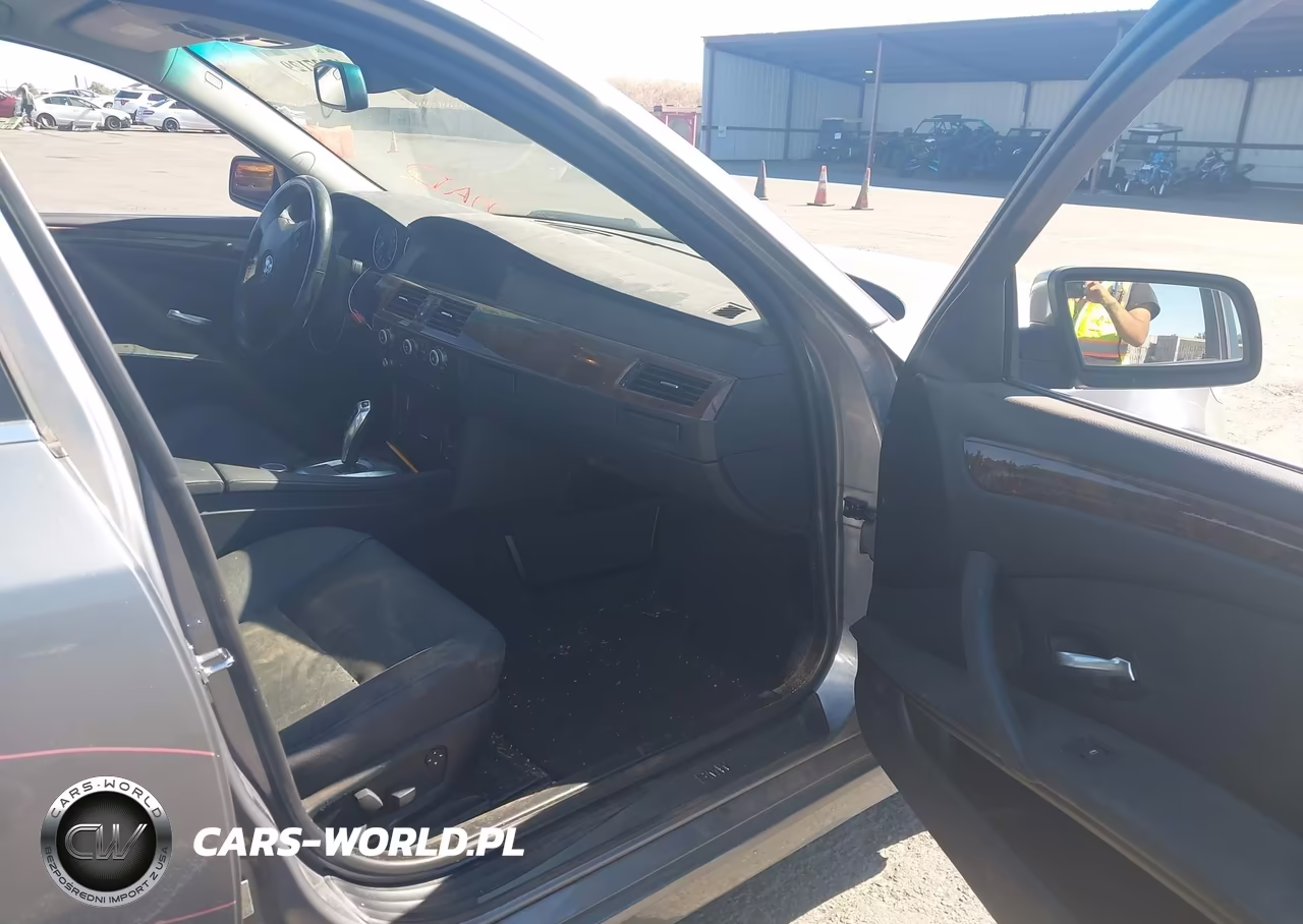 2008 BMW 528Xi VIN:WBANV13518C150159 - 5