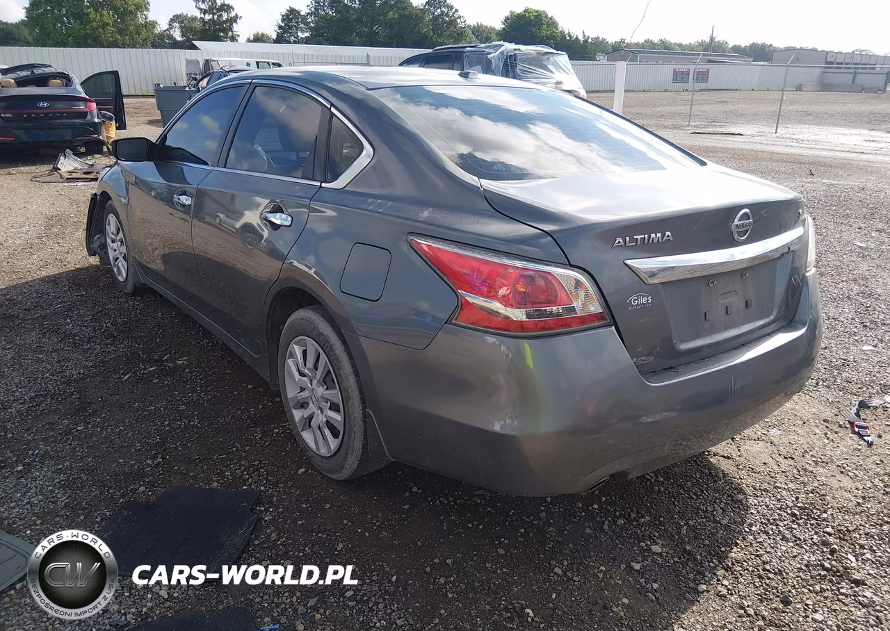 2015 Nissan Altima 2.5 S VIN:1N4AL3AP8FN316515 - 3