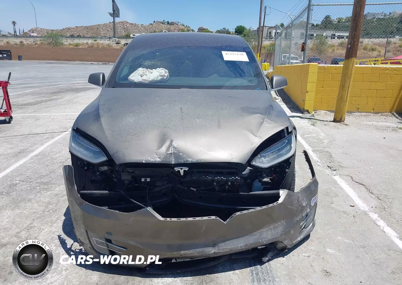 2016 Tesla Model X 60D-70D-75D-90D-P100D VIN:5YJXCBE29GF006712 - 6
