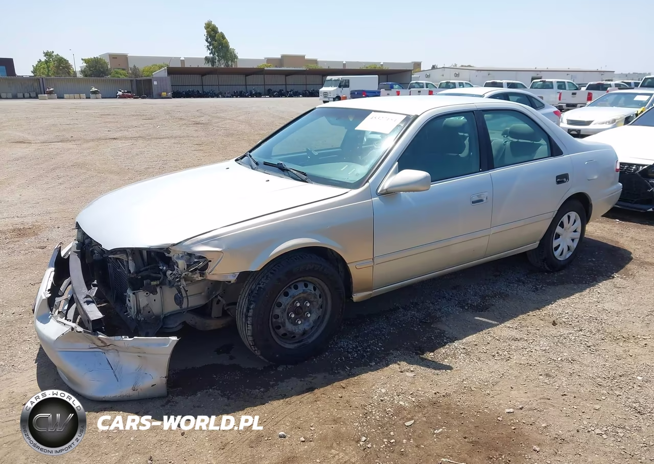 2000 Toyota Camry Le VIN:4T1BG22K8YU689980 - 2