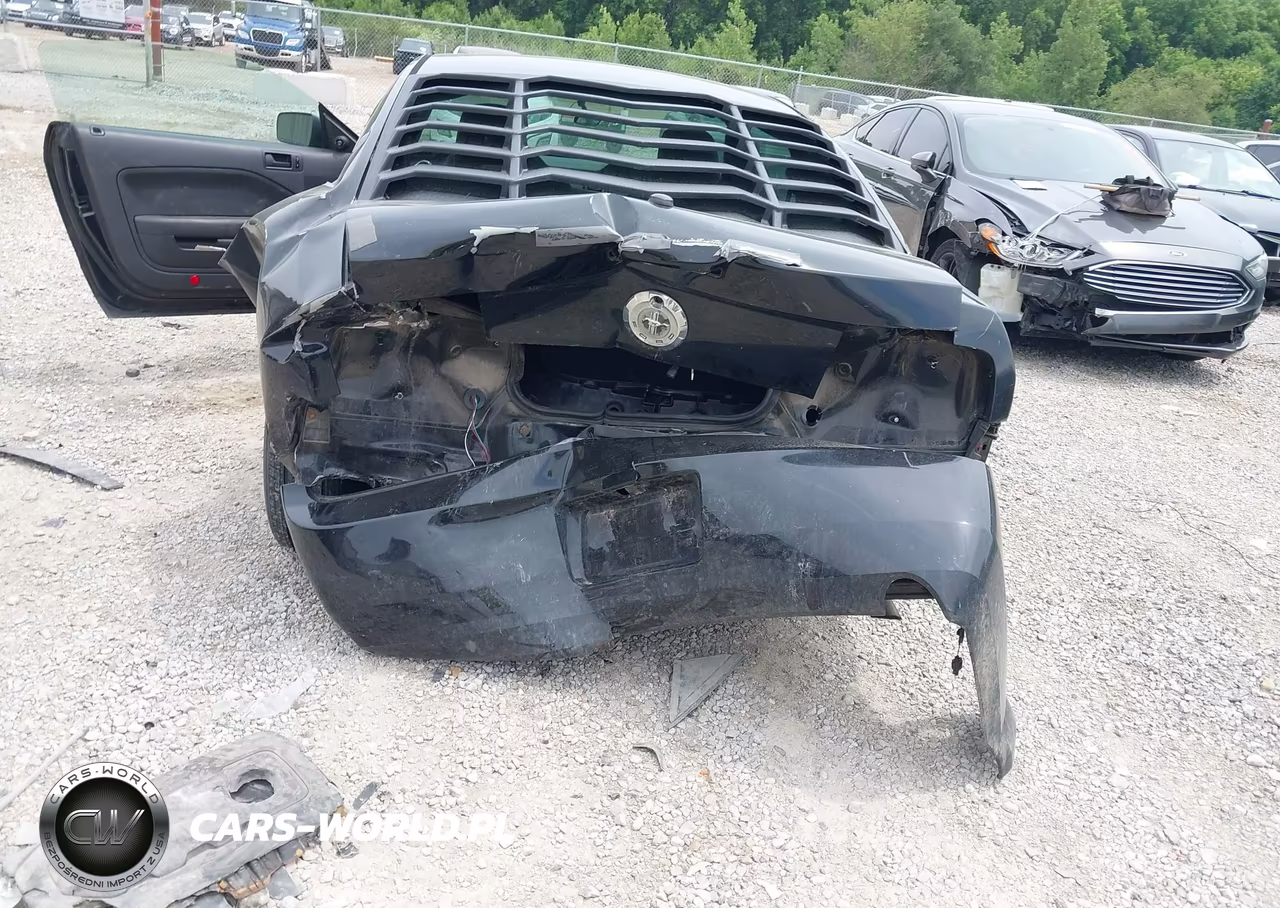 2007 Ford Mustang V6 Deluxe-V6 Premium VIN:1ZVFT80NX75255860 - 6