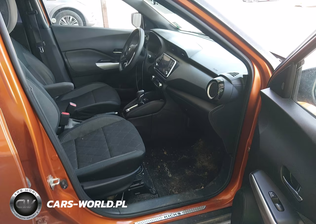 2019 Nissan Kicks Sv VIN:3N1CP5CU6KL502900 - 5