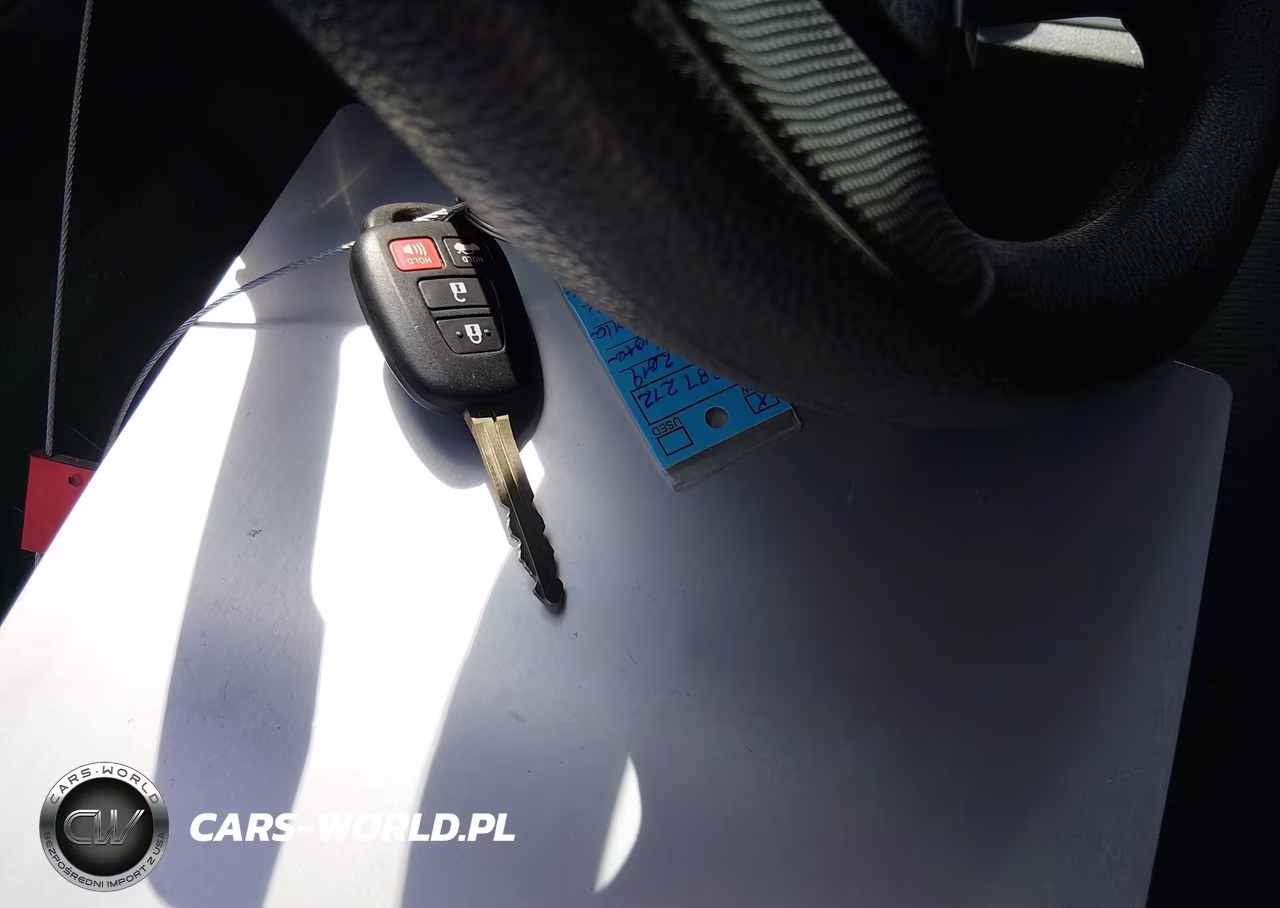 2019 Toyota Corolla Le VIN:5YFBURHE2KP887272 - 11