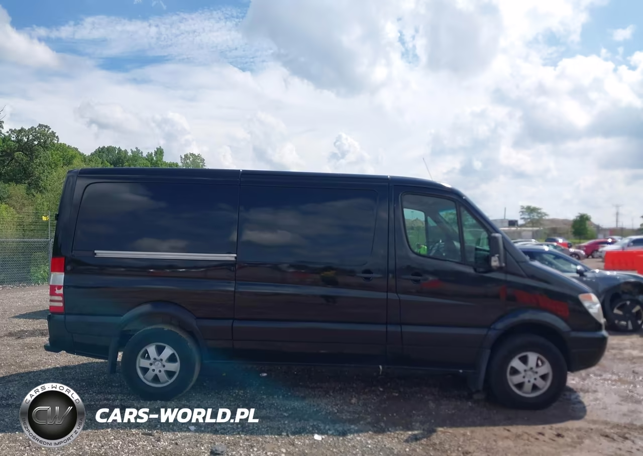 2013 Mercedes-Benz Sprinter 2500 Normal Roof VIN:WD3PE7CC6D5751251 - 13
