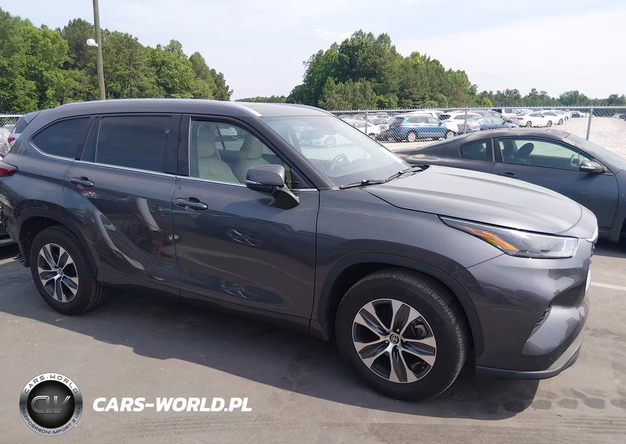 2022 Toyota Highlander Xle VIN:5TDGZRAH0NS554530 - 13