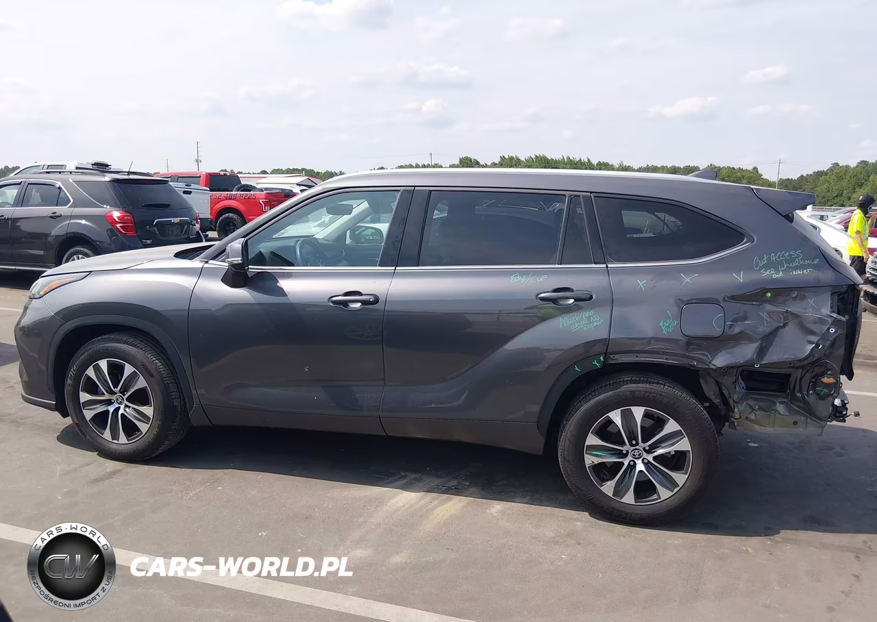 2022 Toyota Highlander Xle VIN:5TDGZRAH0NS554530 - 14