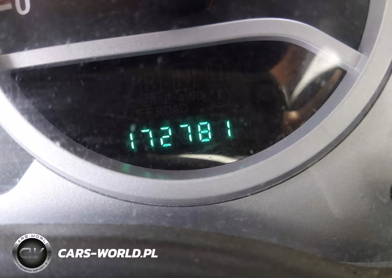 2007 Jeep Wrangler Unlimited Sahara VIN:1J4GB59167L143183 - 15