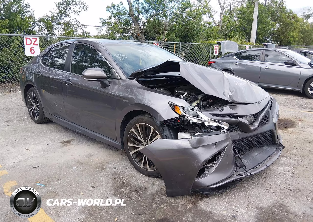 2019 Toyota Camry Se – zdjęcie 1 z 16