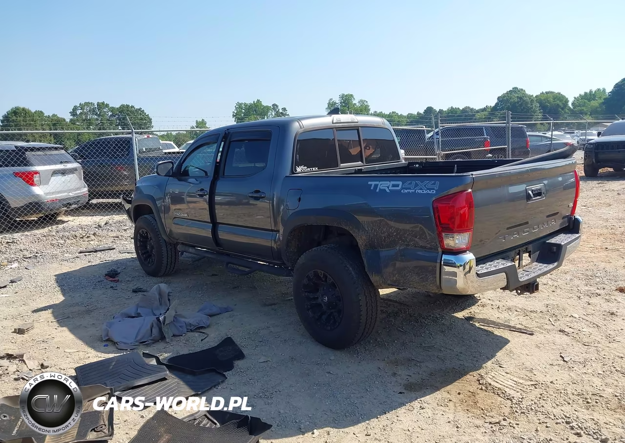 2016 Toyota Tacoma Trd Off Road VIN:3TMCZ5AN1GM005130 - 3