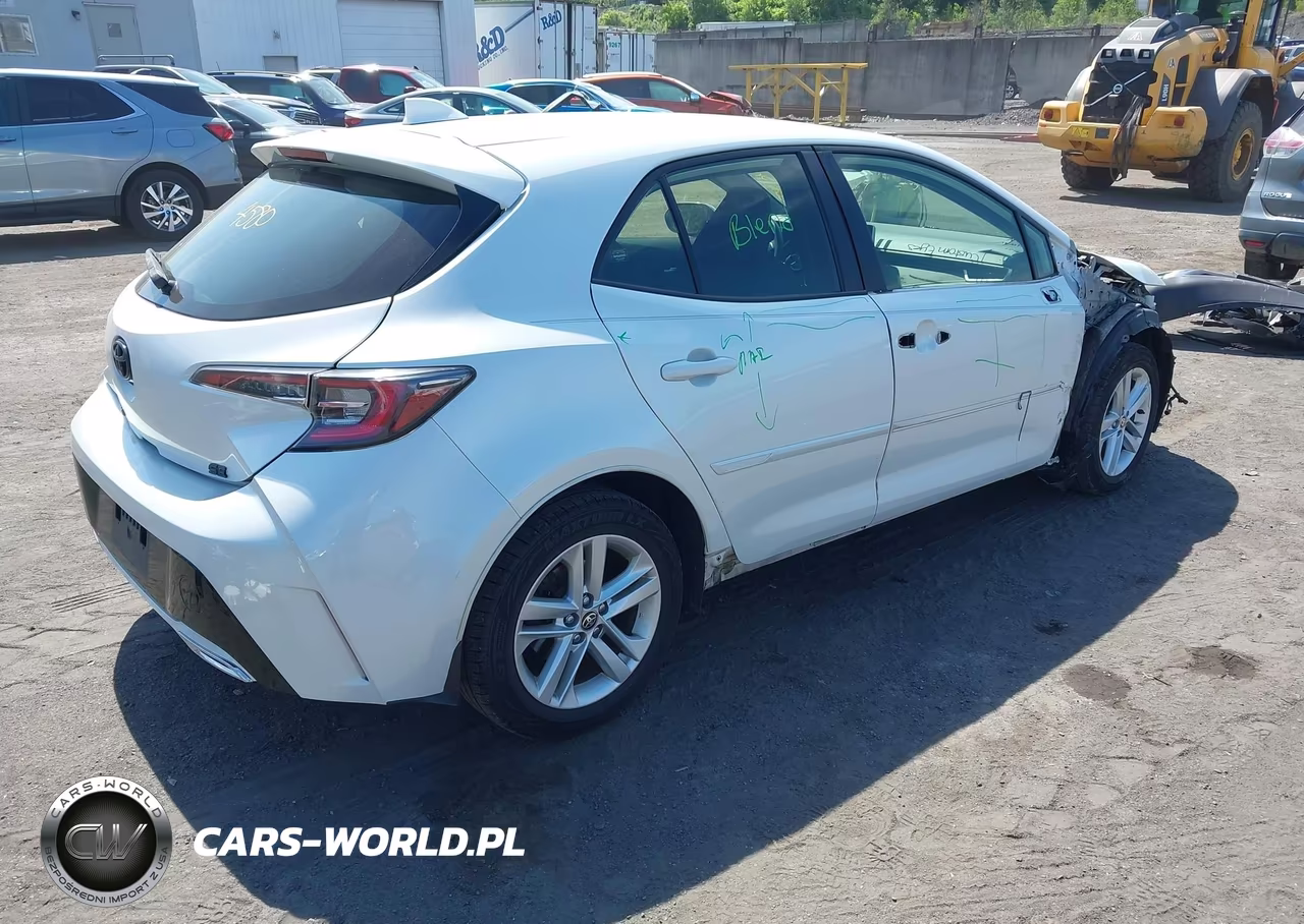 2021 Toyota Corolla Se VIN:JTND4MBE4M3141319 - 4