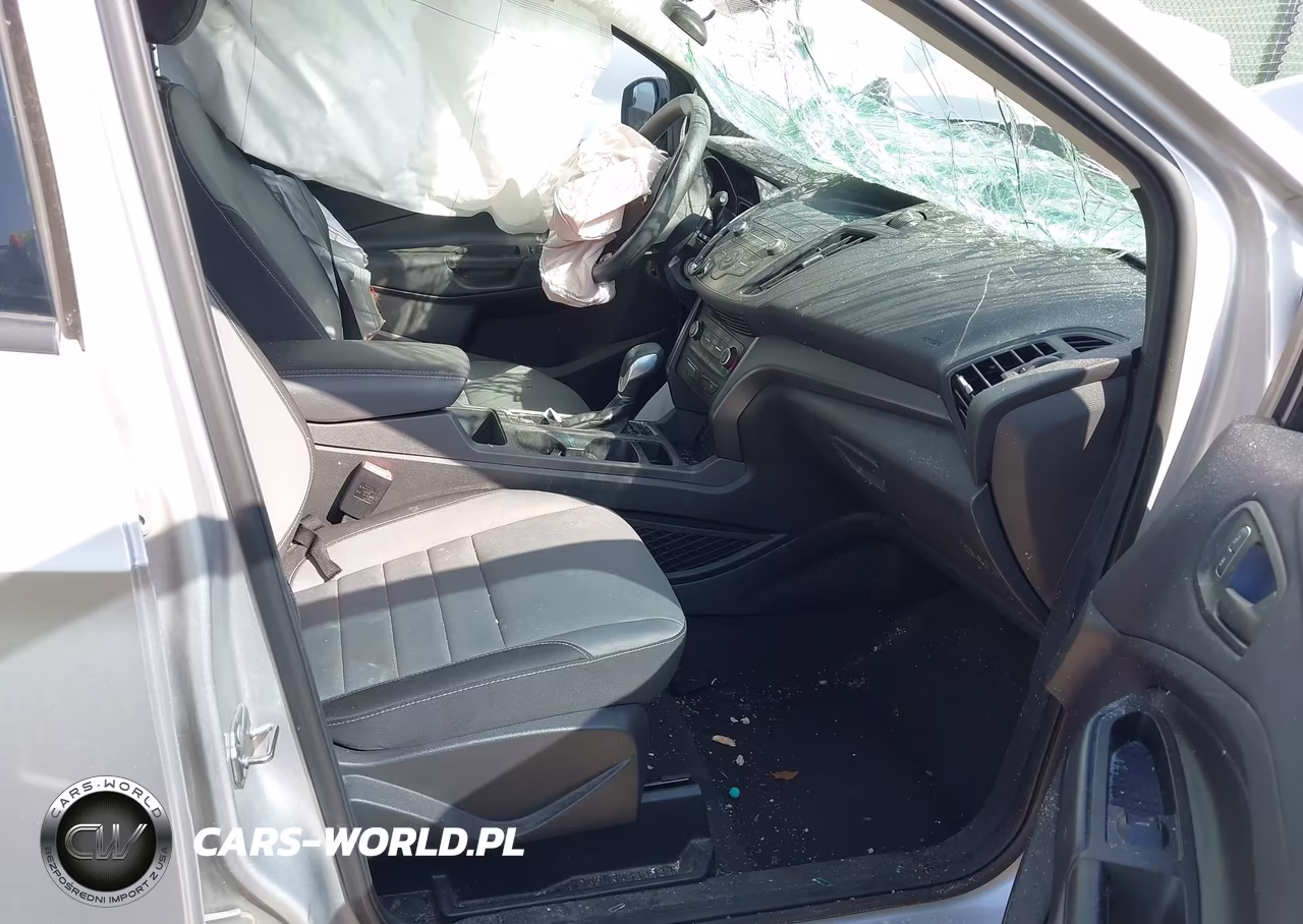2019 Ford Escape S VIN:1FMCU0F79KUA78984 - 5