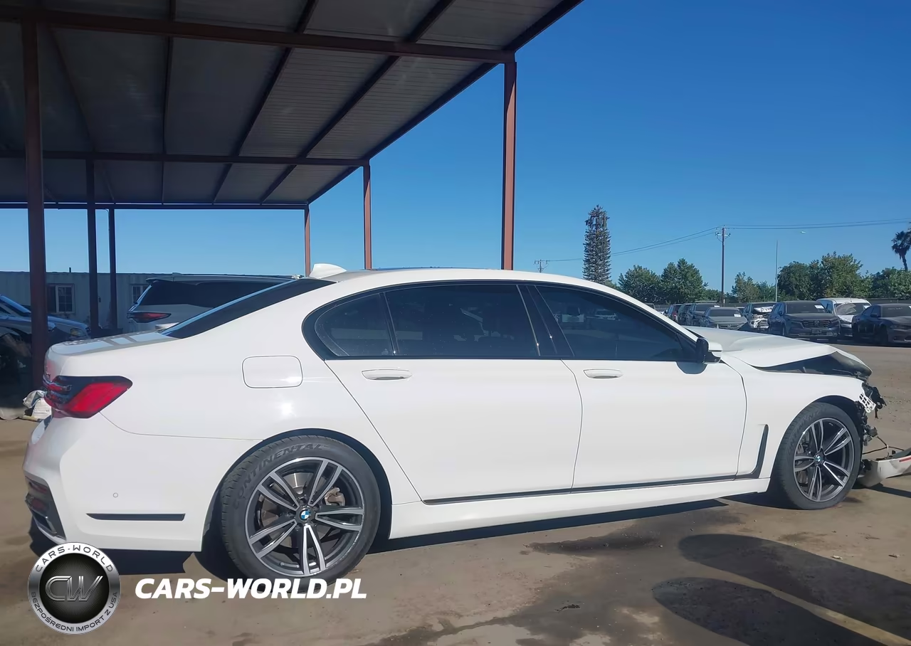 2021 BMW 740I VIN:WBA7T2C06MCE94947 - 13