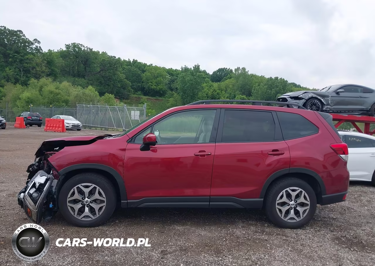 2024 Subaru Forester Premium VIN:JF2SKADC9RH451294 - 14