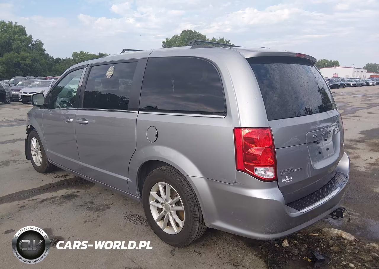 2018 Dodge Grand Caravan Sxt VIN:2C4RDGCG7JR223902 - 3