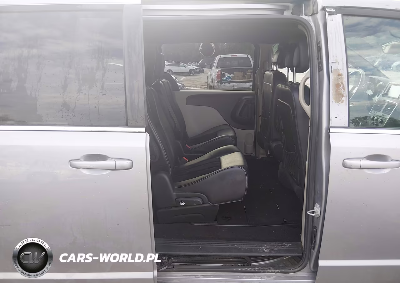 2018 Dodge Grand Caravan Sxt VIN:2C4RDGCG7JR223902 - 8
