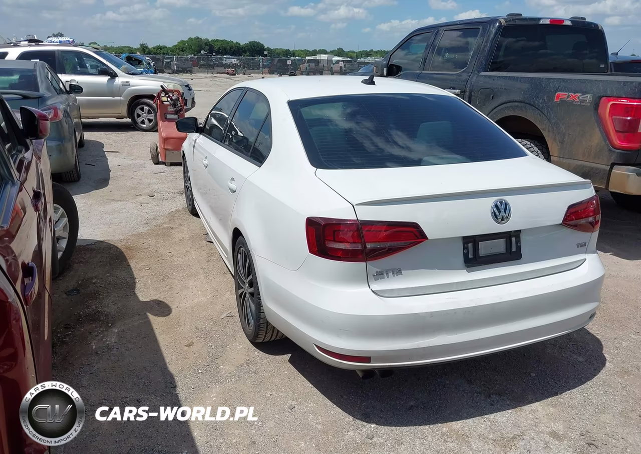 2016 Volkswagen Jetta 1.8T Sport VIN:3VWD17AJ2GM341645 - 3
