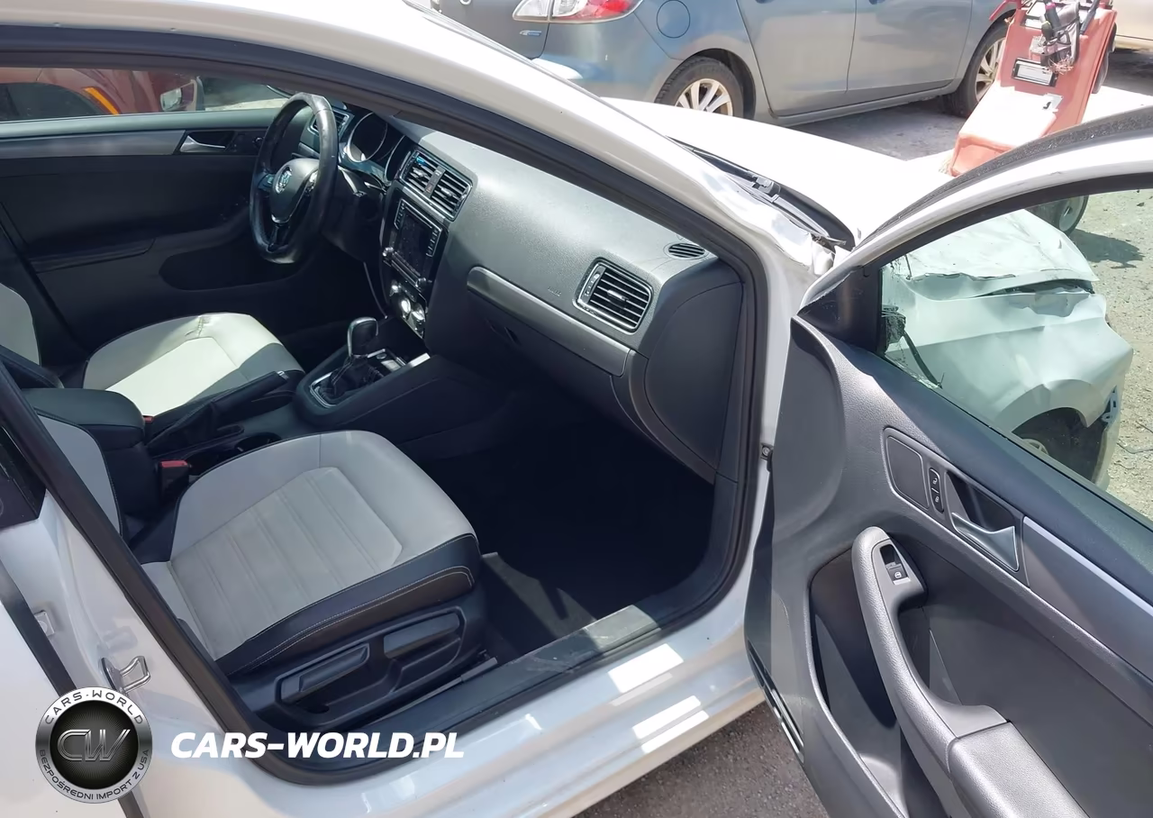 2016 Volkswagen Jetta 1.8T Sport VIN:3VWD17AJ2GM341645 - 5